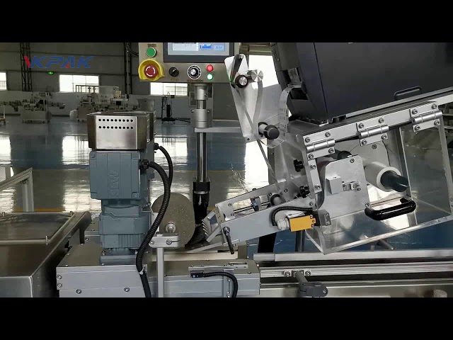 Automatyczna maszyna do etykietowania w kształcie litery C.